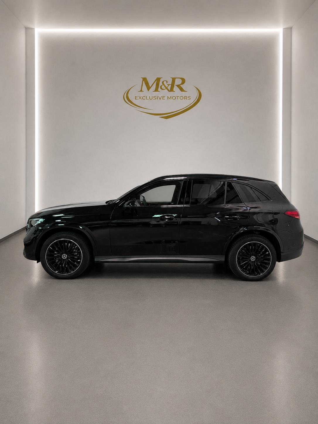 Mercedes-Benz GLC 400, vista lateral